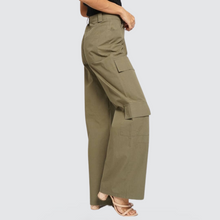 Load image into Gallery viewer, CARGO OLIVE PANTS