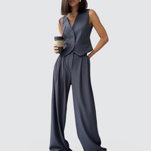 Load image into Gallery viewer, NAVY JORDYN PLEATED PANT