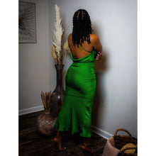 Load image into Gallery viewer, BEYOND CHIC EMERALD MIDI SLIP DRESS