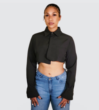 Load image into Gallery viewer, RYANN BLACK CROP BLOUSE
