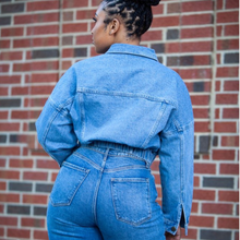 Load image into Gallery viewer, CROP RAW EDGE DENIM JACKET
